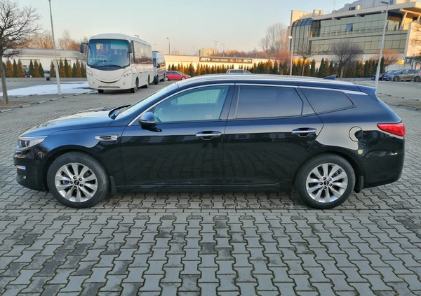 Kia Optima cena 50000 przebieg: 200000, rok produkcji 2017 z Warszawa małe 154